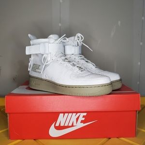 Women's SF AF1 Mid